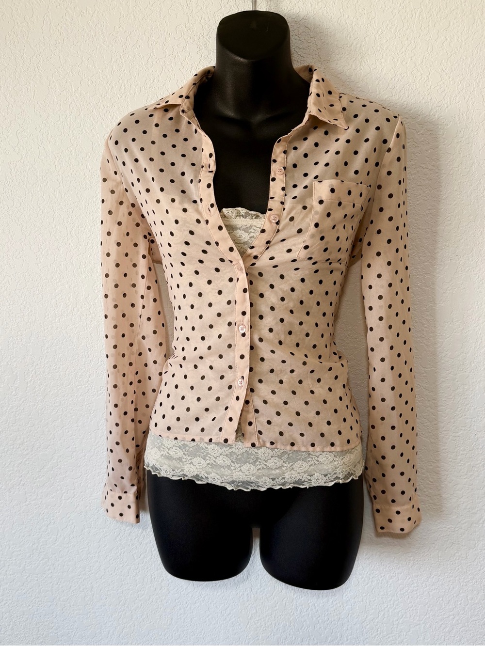 Vintage Charlotte Russe Blush Pink Long-Sleeve Polka Dot Button-Down
